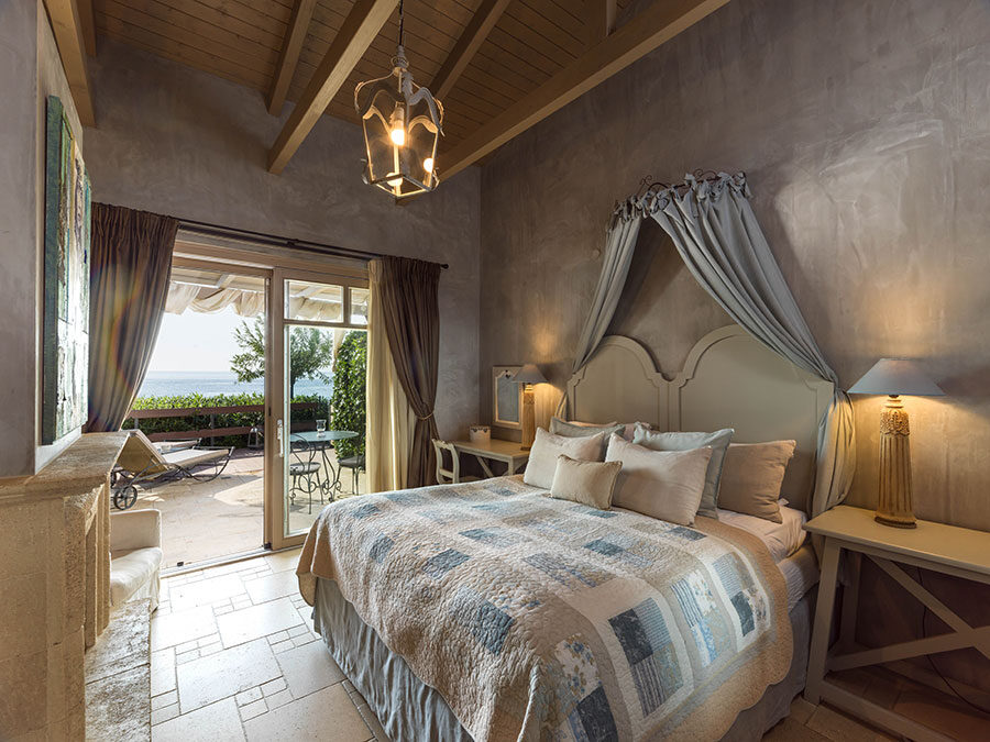DELUXE SUITE 1