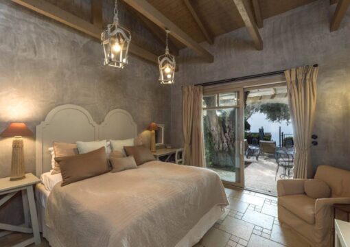 SUITE 2