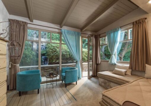 DELUXE SUITE 3