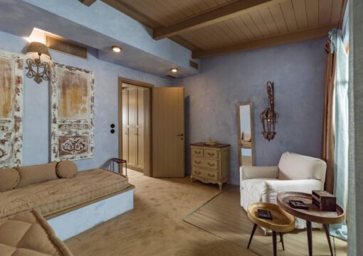DELUXE SUITE 2